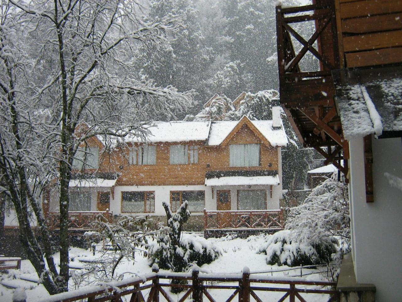 Cabanas Temporada San Martín de los Andes Buitenkant foto